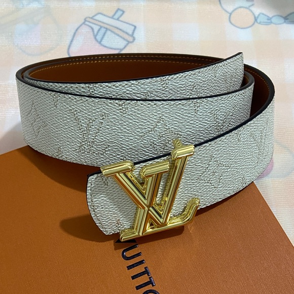 Louis Vuitton Cream Belt With Gold Buckle - Picture 1 of 8